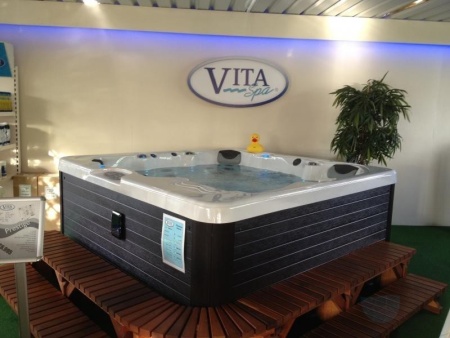 Спа бассейн Vita Spa Chateau Спа бассейн Vita Spa Chateau