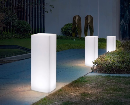 Светильник Колонна 45х110  питание от АКБ, RGB