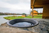 Чугунный банный чан для купания. Вместимость от 10 до 12 человек Чугунный банный чан для купания. Вместимость от 10 до 12 человек