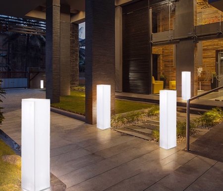 Светильник Колонна 30х115  питание от АКБ, RGB